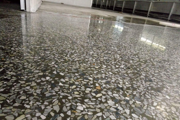 邦張墳議單泣嗤陳乂?