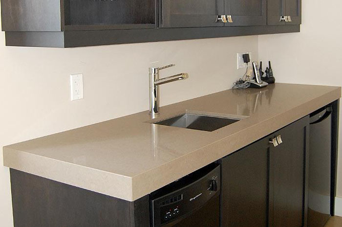 石英石质量优劣怎样快速分辨呢?
????