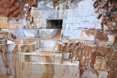 ȻʯĤʹäHעؤ٤ȤϺΤǤ礦